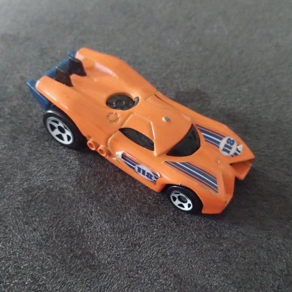 2009 Hot Wheels Orange Race Car Mattel - Picture 4 of 6